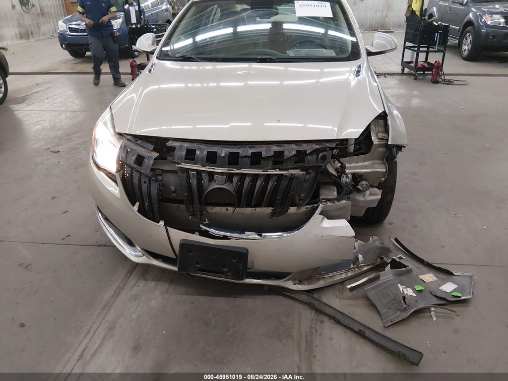 2014 Buick Regal Turbo/E-Assist Premium I photo 6