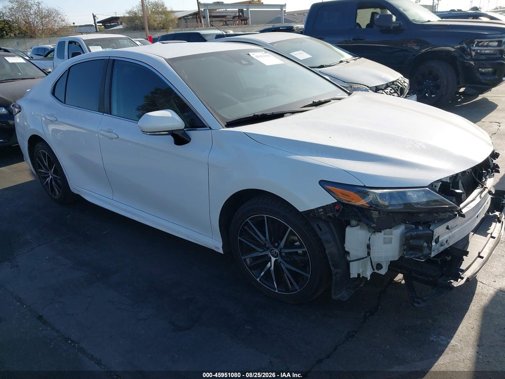 TOYOTA CAMRY 2022