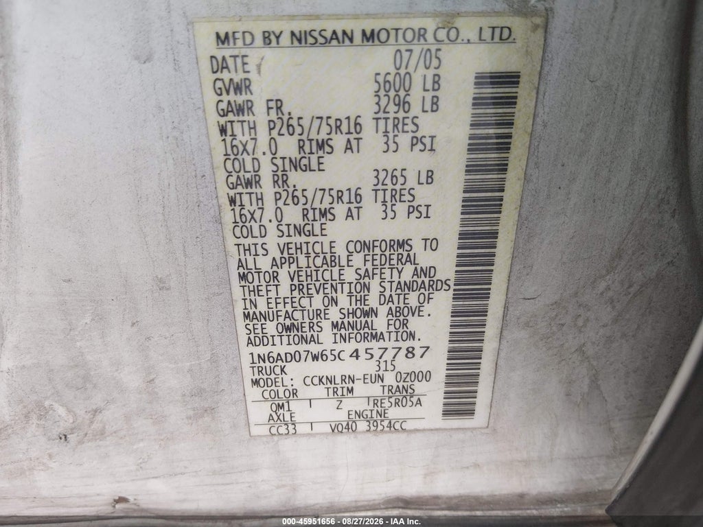 2005 Nissan Frontier Crew Cab LE/SE/OFF Road photo 9