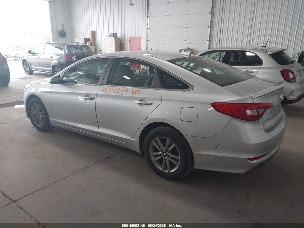 2015 Hyundai Sonata SE photo 3
