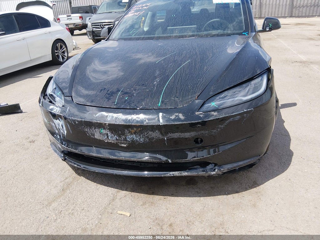 2025 Tesla Model 3 Long Range Rear-Wheel Drive/Standard Rear-Wheel Drive photo 6