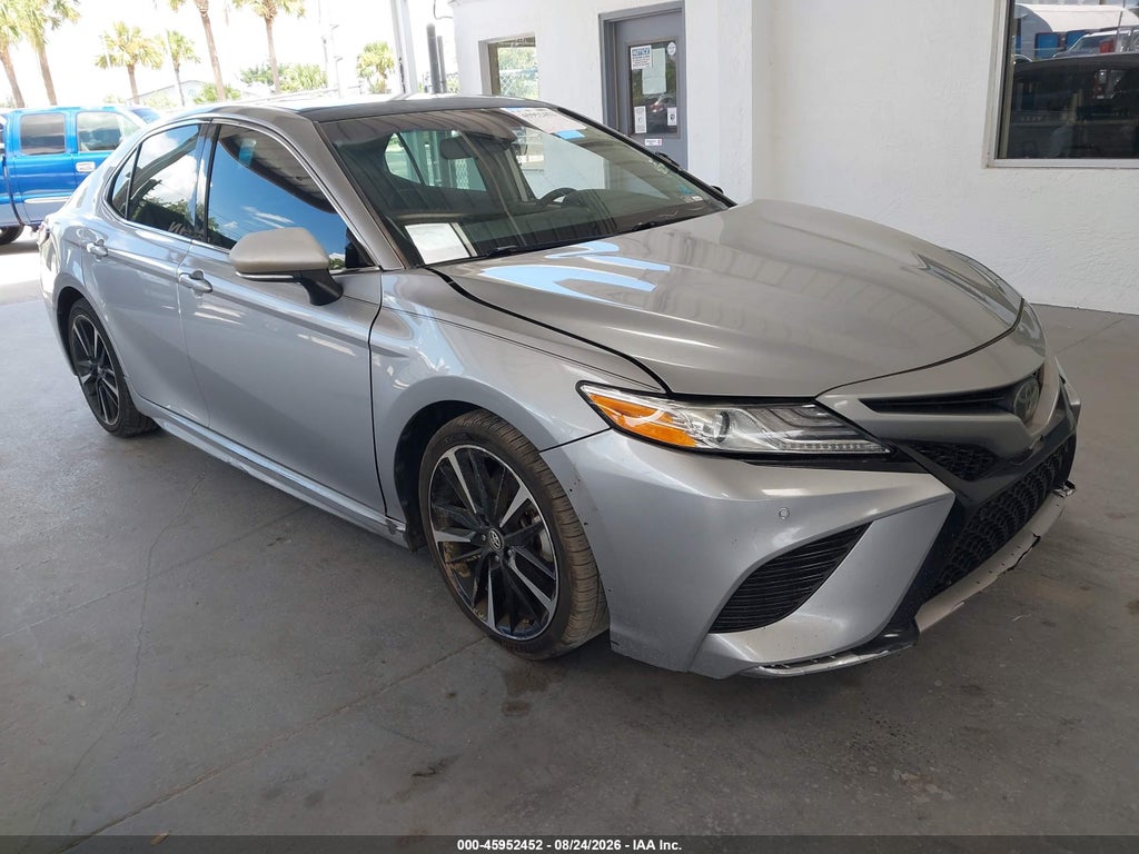 TOYOTA CAMRY 2020