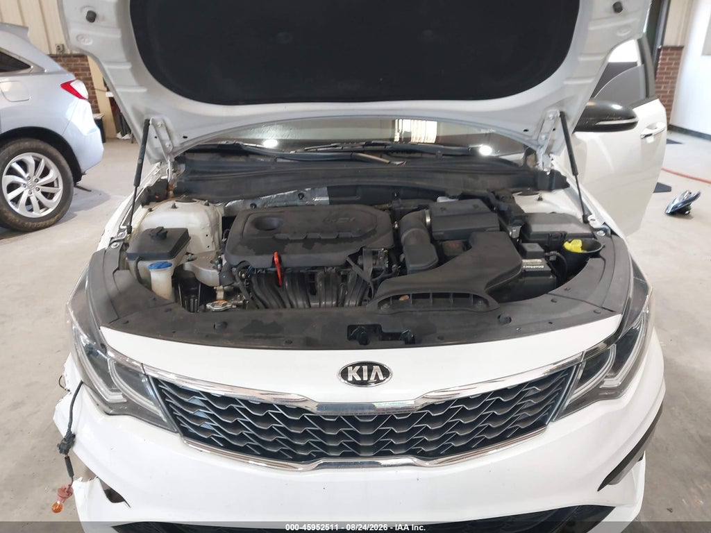 2020 Kia Optima LX photo 10