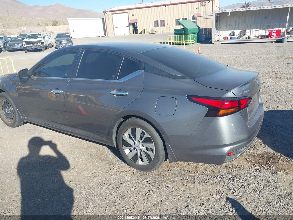 2021 Nissan Altima S FWD photo 3