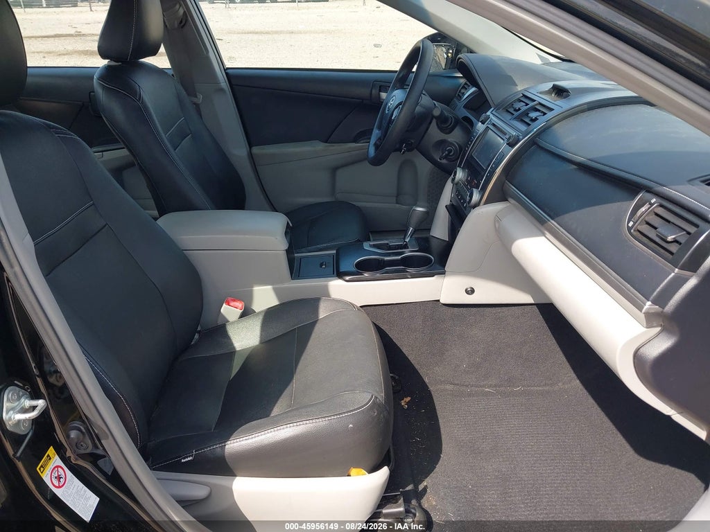 2013 Toyota Camry LE photo 5