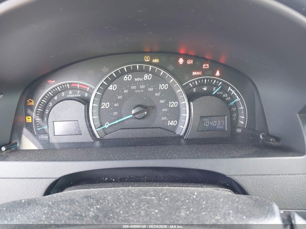 2013 Toyota Camry LE photo 7