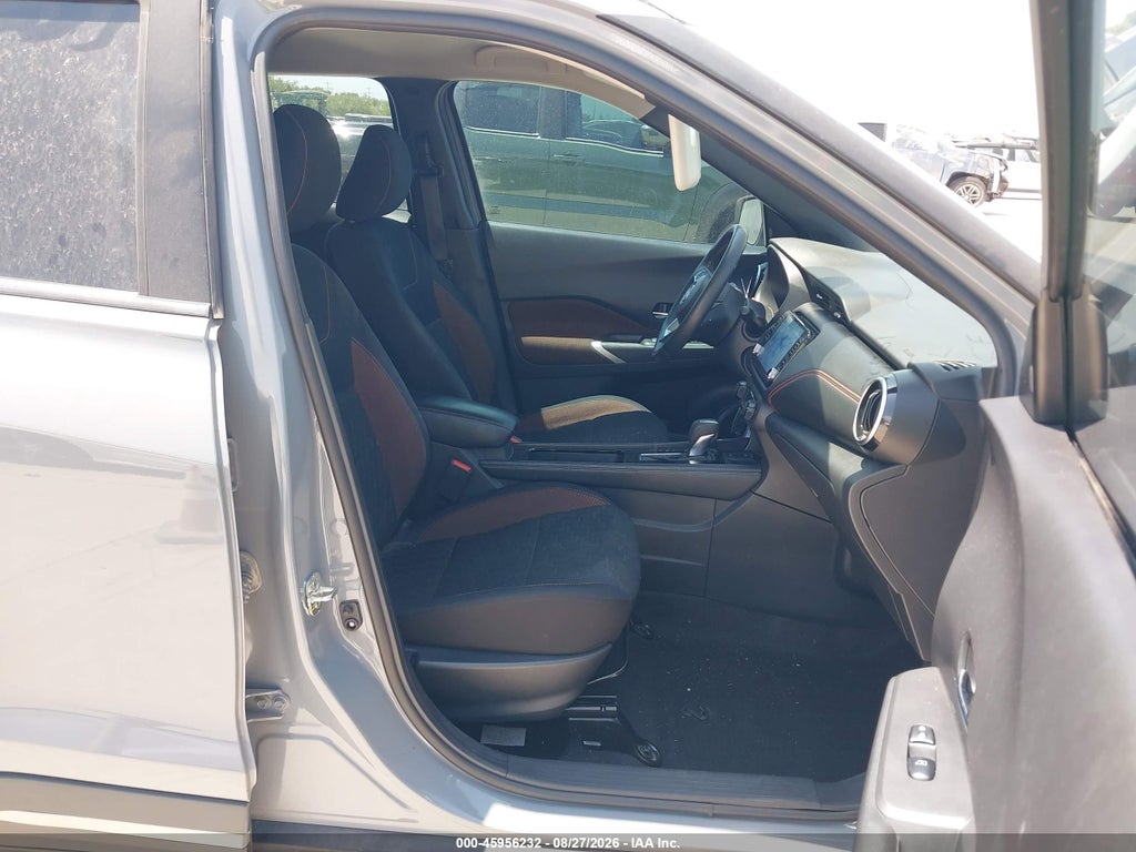 2023 Nissan Kicks SR Xtronic CVT photo 5