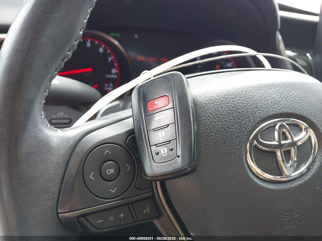 2022 Toyota Camry XSE V6 photo 11