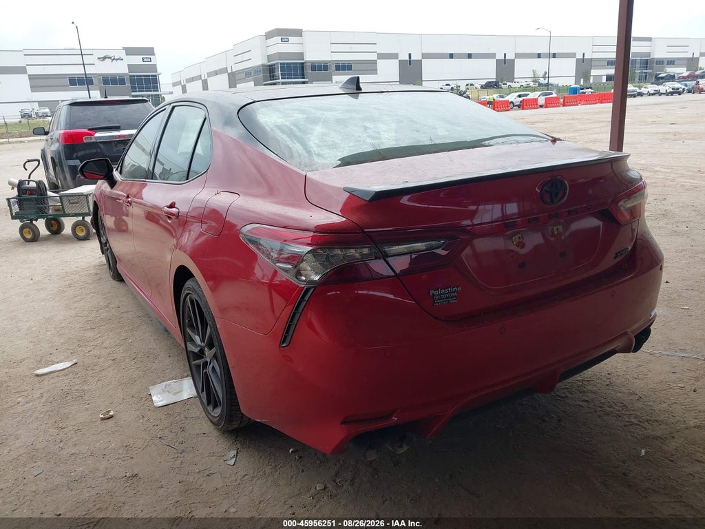 2022 Toyota Camry XSE V6 photo 3