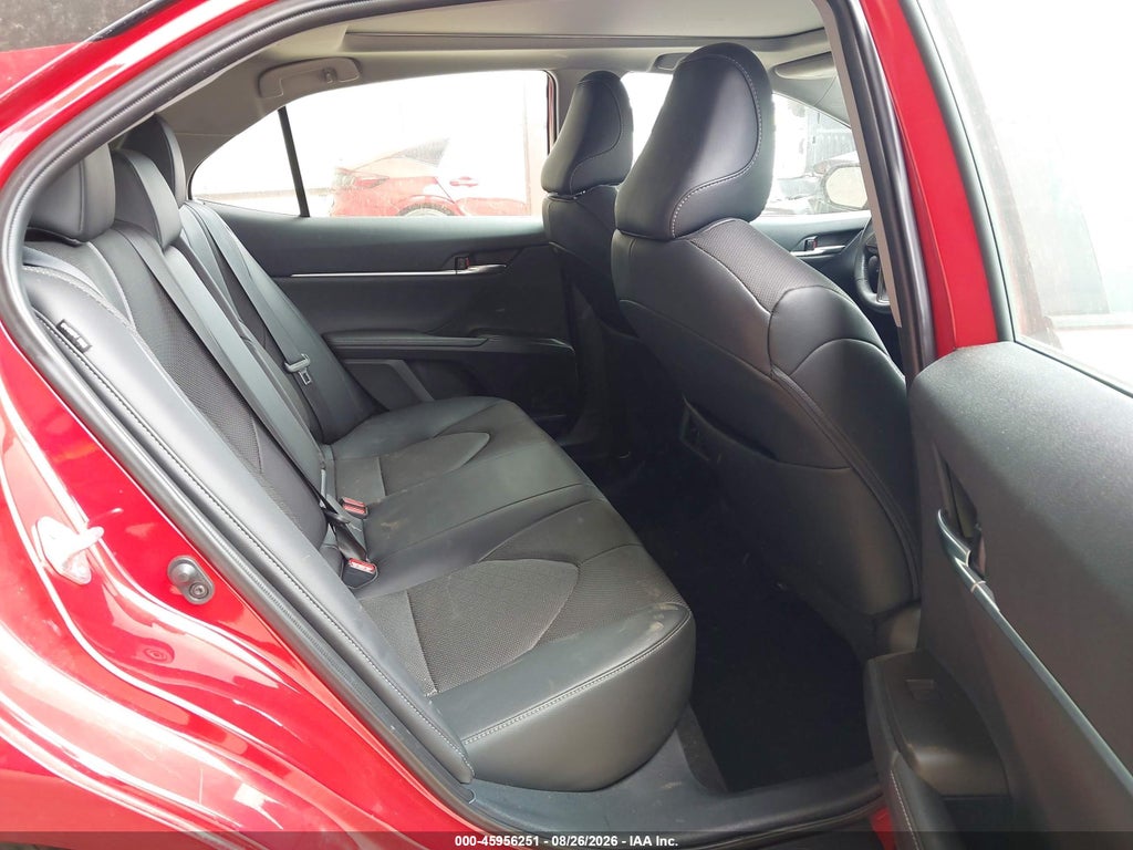 2022 Toyota Camry XSE V6 photo 8