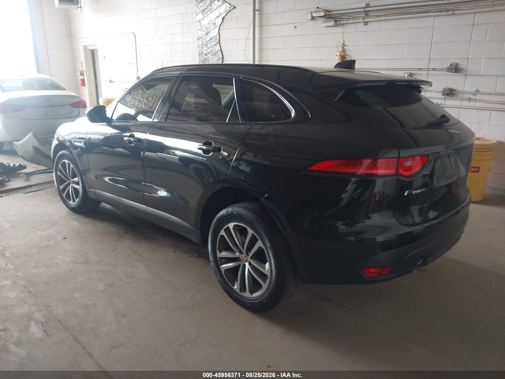 2020 Jaguar F-Pace Premium P250 AWD Automatic photo 3