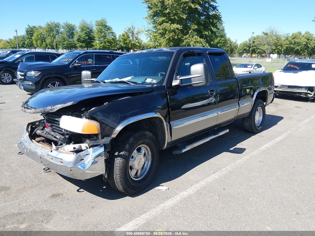 2001 GMC New Sierra K1500 photo 2