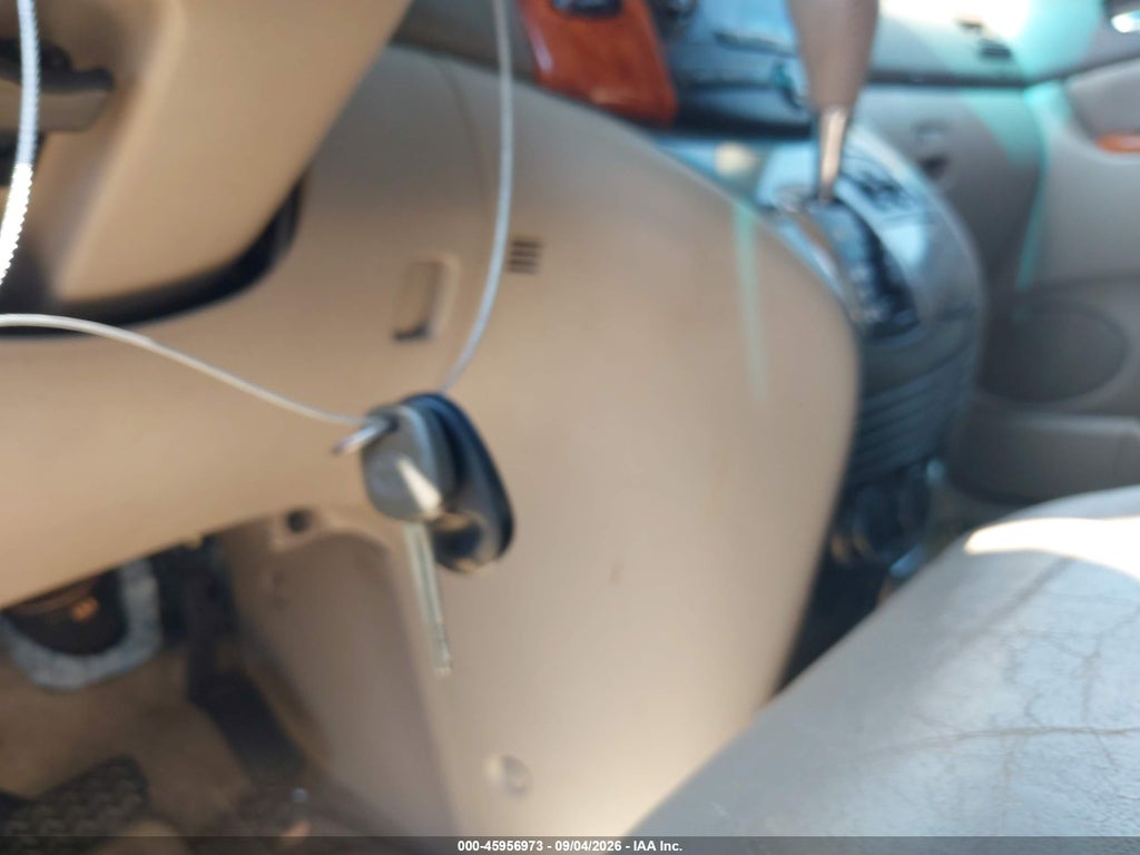 2006 Toyota Sienna XLE photo 11