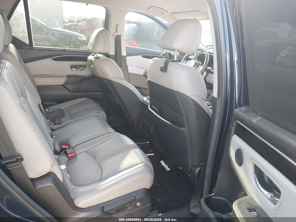 2025 Honda Pilot EX-L photo 8