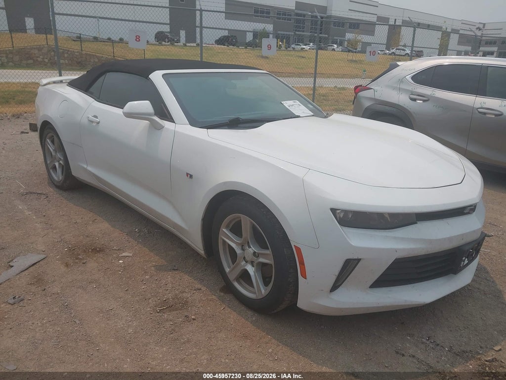 2018 Chevrolet Camaro 1LT photo 1