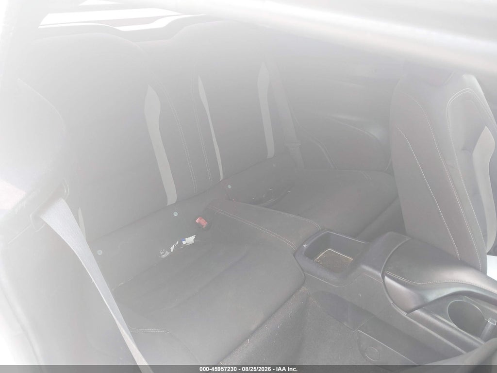 2018 Chevrolet Camaro 1LT photo 8