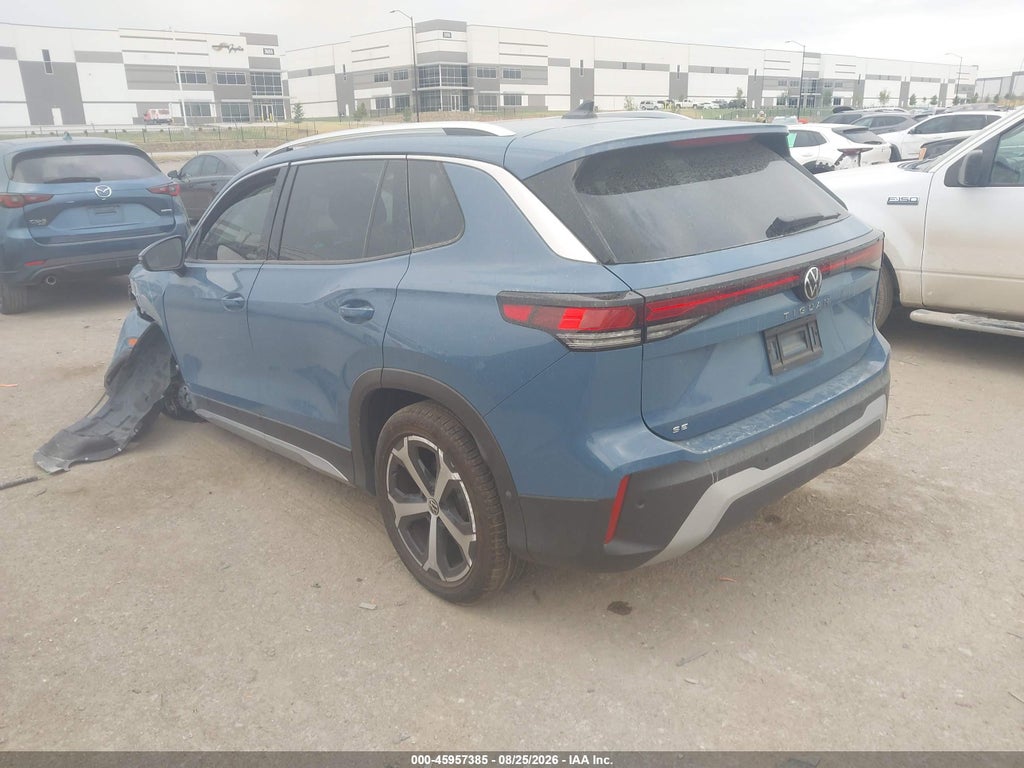 2025 Volkswagen Tiguan SE photo 3