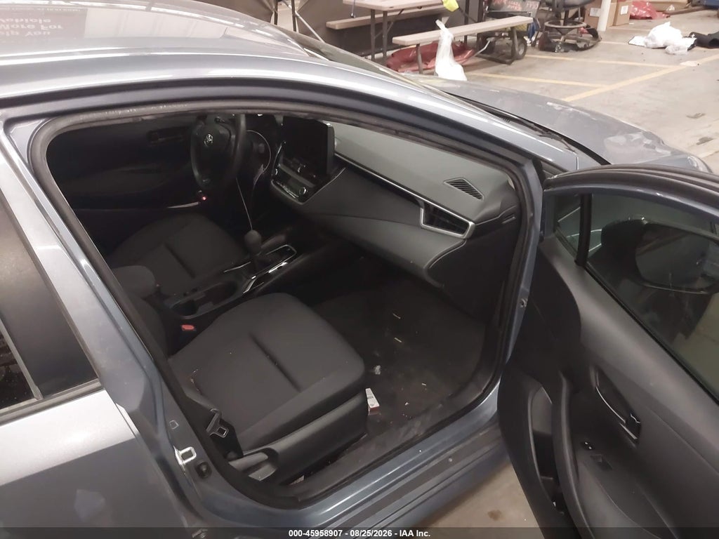 2024 Toyota Corolla LE photo 5