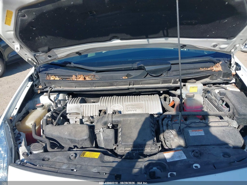 2015 Toyota Prius Three photo 10