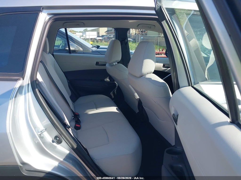2026 Toyota Corolla Cross L photo 8