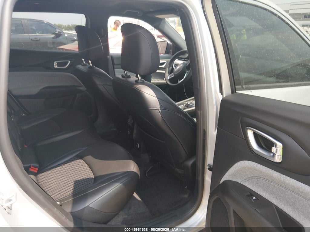 2025 Jeep Compass Latitude 4X4 photo 8