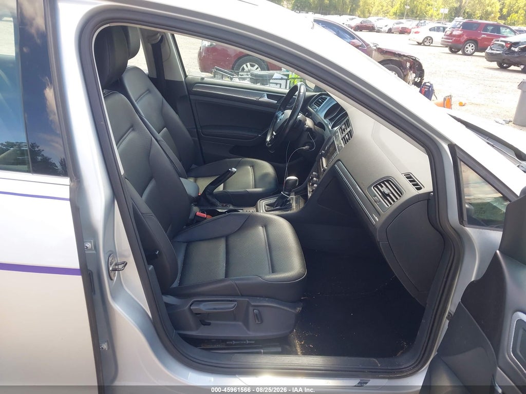 2017 Volkswagen Golf Alltrack TSI S/TSI SE/TSI SEL photo 5