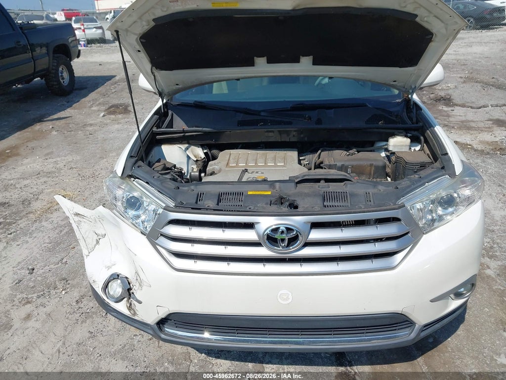 2013 Toyota Highlander Limited V6 photo 10