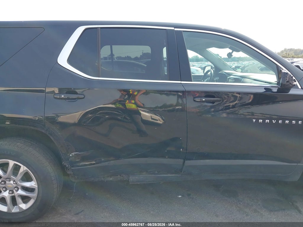 2018 Chevrolet Traverse LS photo 6