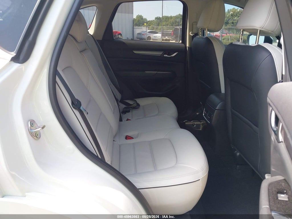 2025 Mazda CX-5 2.5 S Preferred photo 8