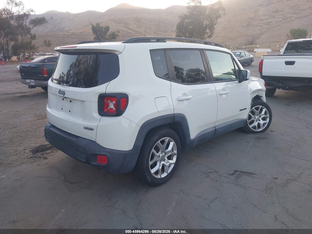 2015 Jeep Renegade Latitude photo 4