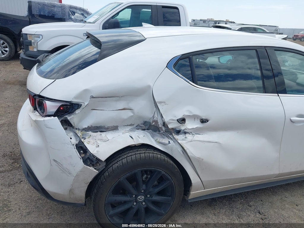 2019 Mazda MAZDA3 Premium Package photo 6