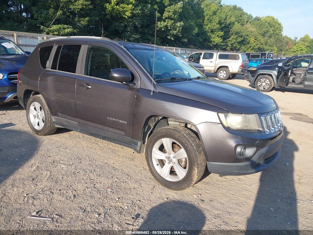2015 Jeep Compass Latitude photo 1