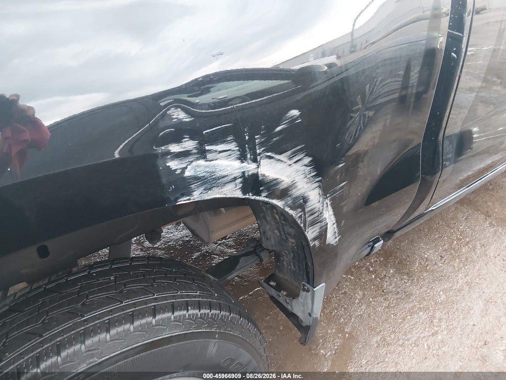 2024 Chevrolet Silverado 1500 4WD Short BED LT photo 6
