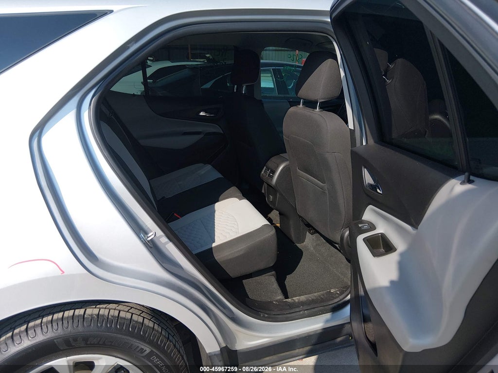 2018 Chevrolet Equinox LT photo 8