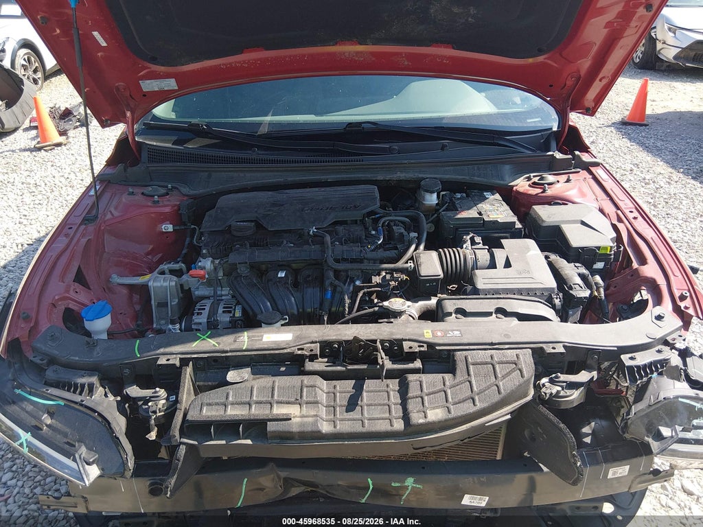 2024 Hyundai Elantra SEL photo 10
