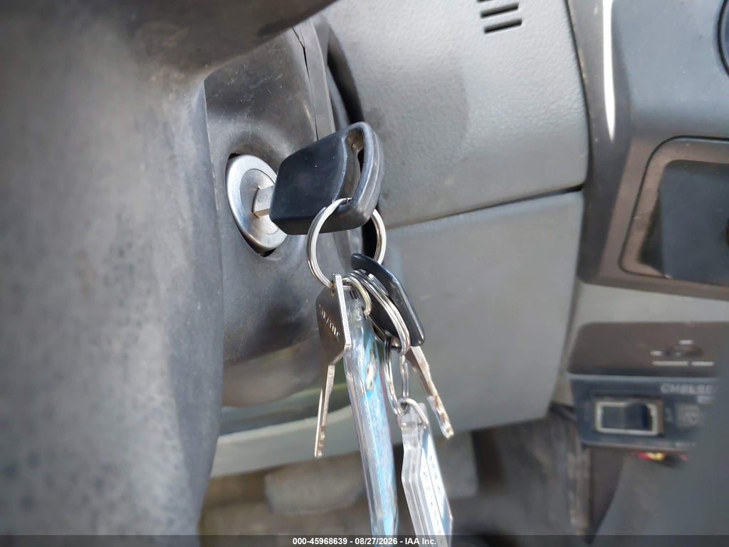 2012 Ford F-550 Chassis XL photo 11