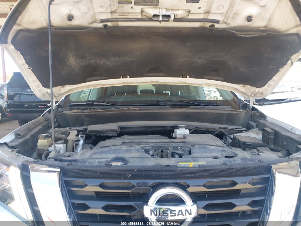 2018 Nissan Pathfinder SV photo 10