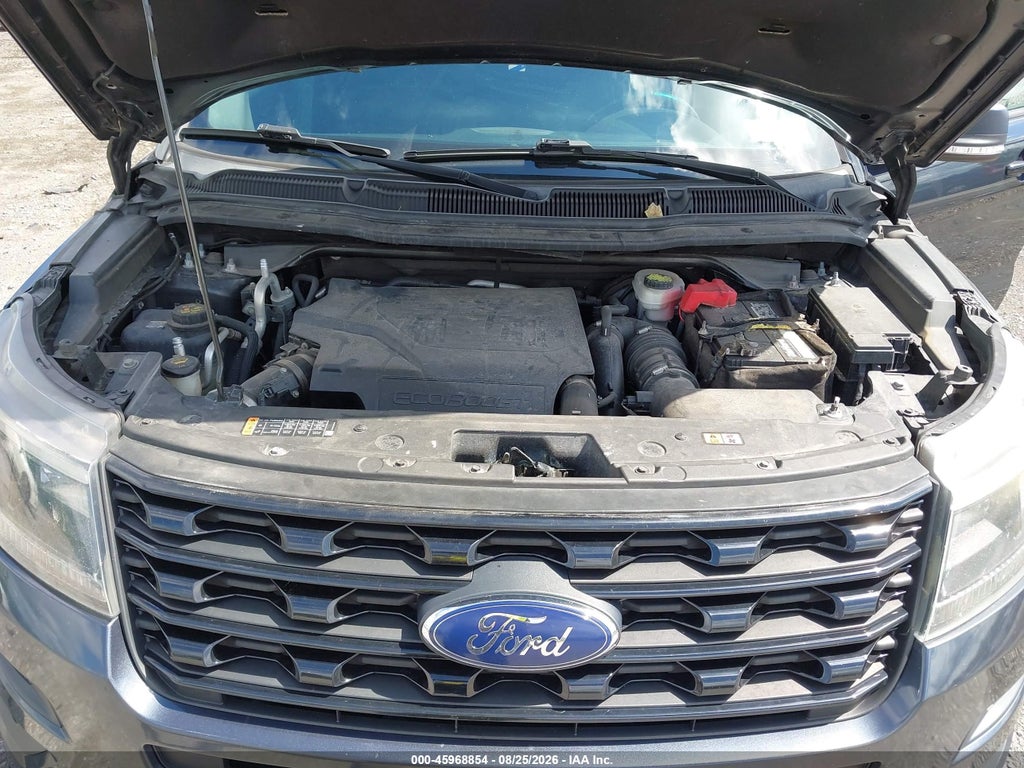 2017 Ford Explorer Sport photo 10