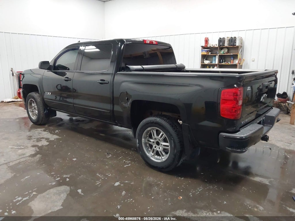 2016 Chevrolet Silverado 1500 LT photo 3
