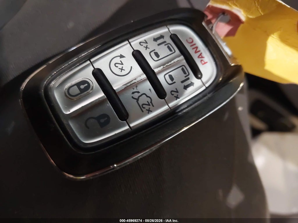 2018 Chrysler Pacifica Limited photo 11