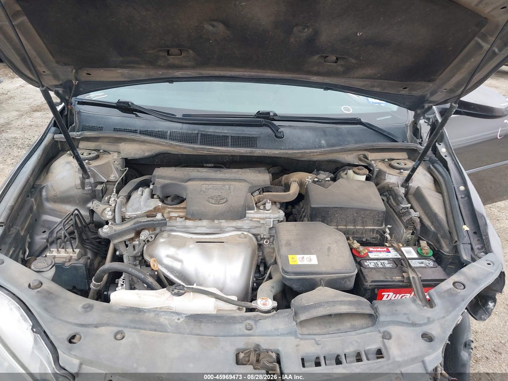 2017 Toyota Camry SE photo 10