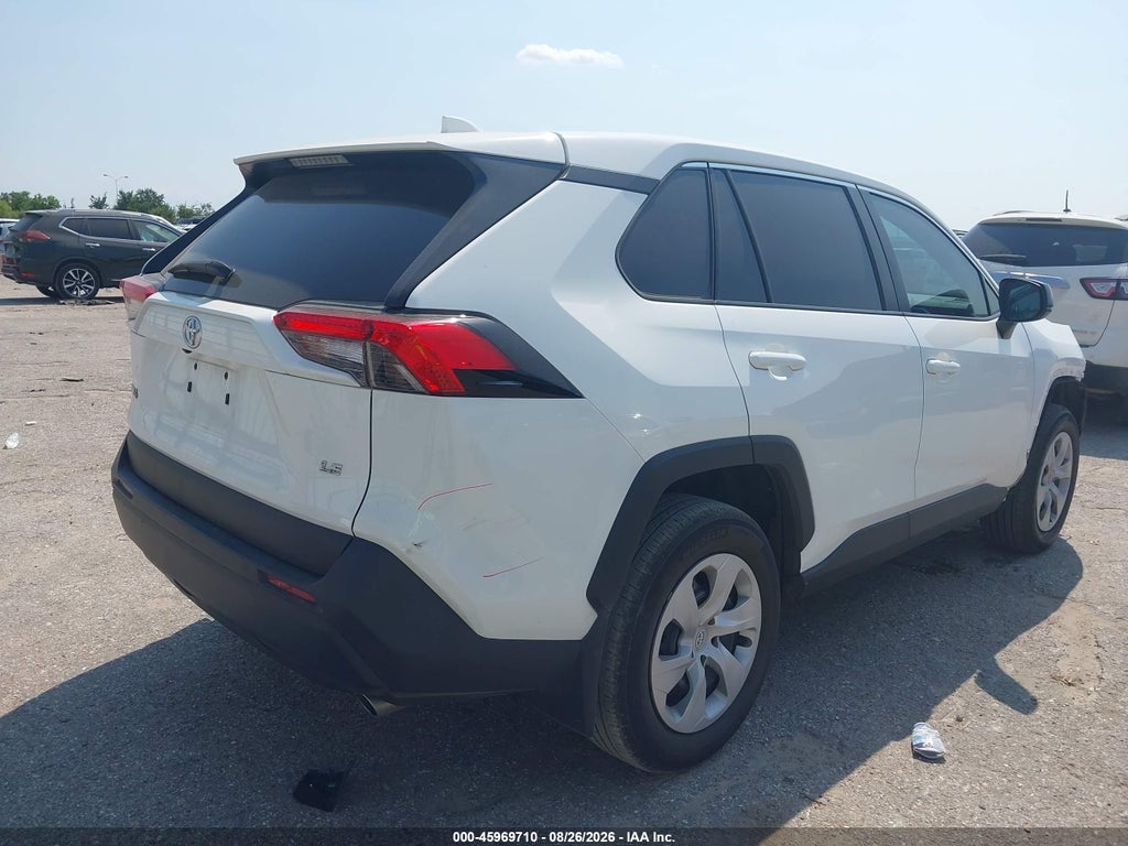 2024 Toyota RAV4 LE photo 4