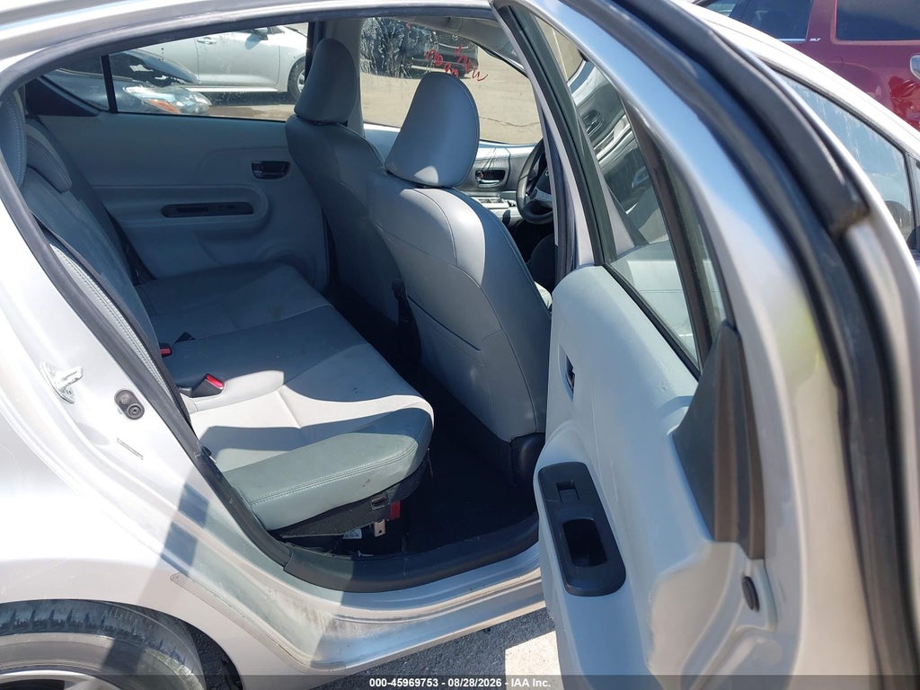 2012 Toyota Prius C Four photo 8