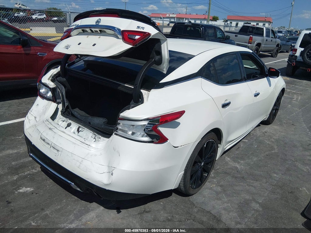 2017 Nissan Maxima 3.5 SR photo 4