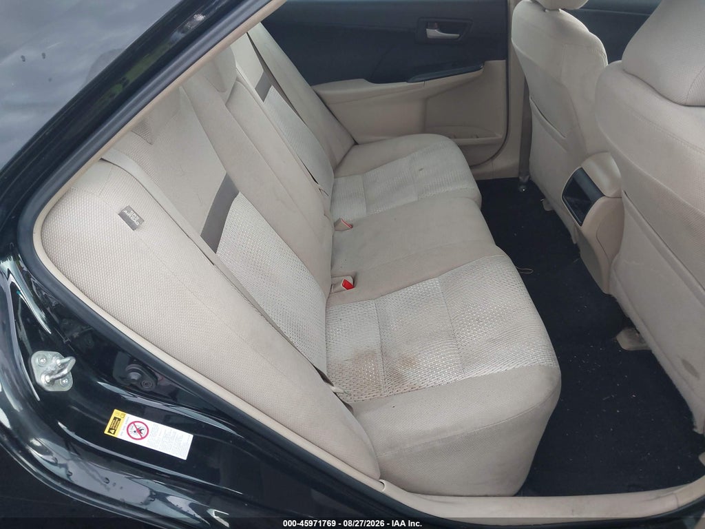 2014 Toyota Camry LE photo 8