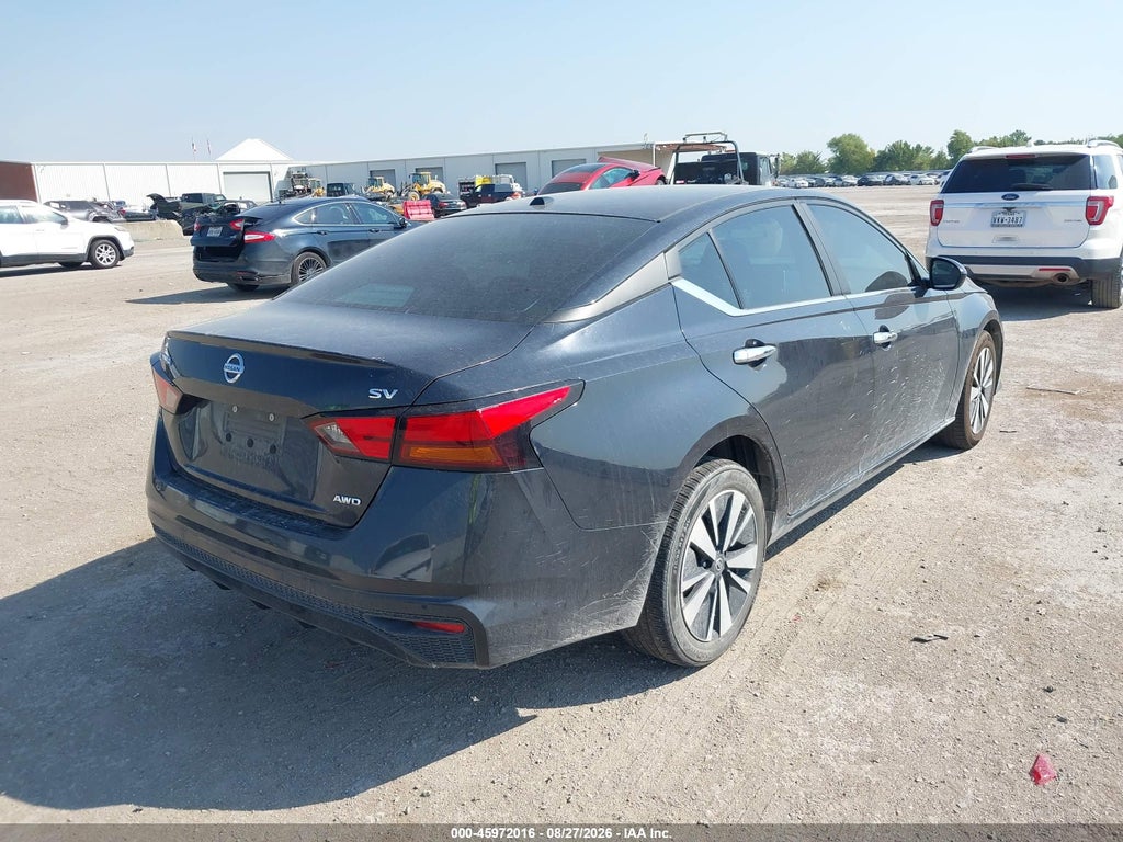 2021 Nissan Altima SV Intelligent AWD photo 4