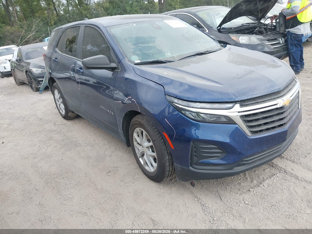 2022 Chevrolet Equinox FWD LS photo 1