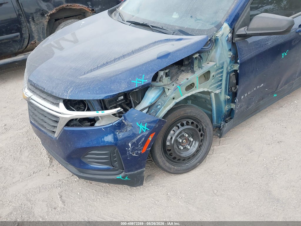 2022 Chevrolet Equinox FWD LS photo 6