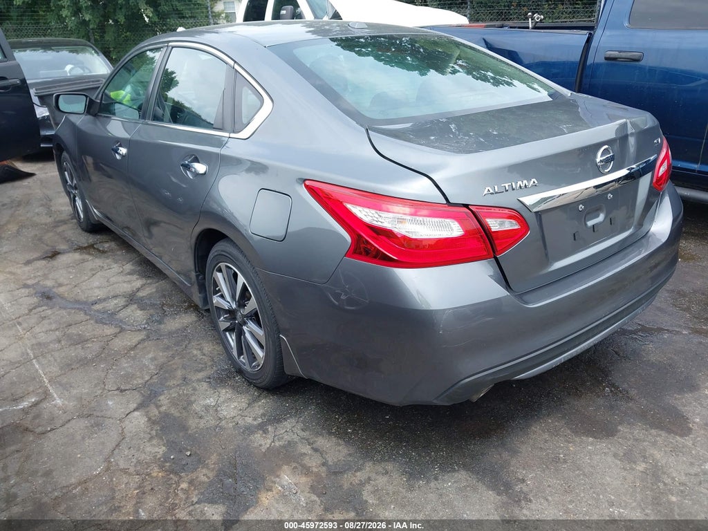 2016 Nissan Altima 2.5 SV photo 3