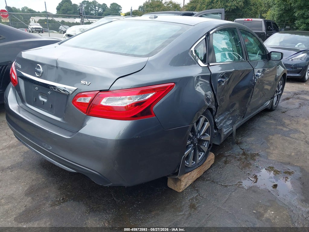 2016 Nissan Altima 2.5 SV photo 4